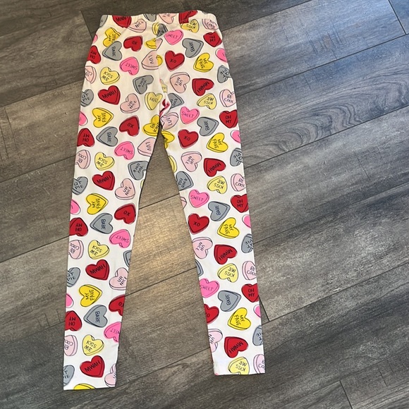 Cat and jack leggings with a yellow sparkly top - Picture 3 of 5
